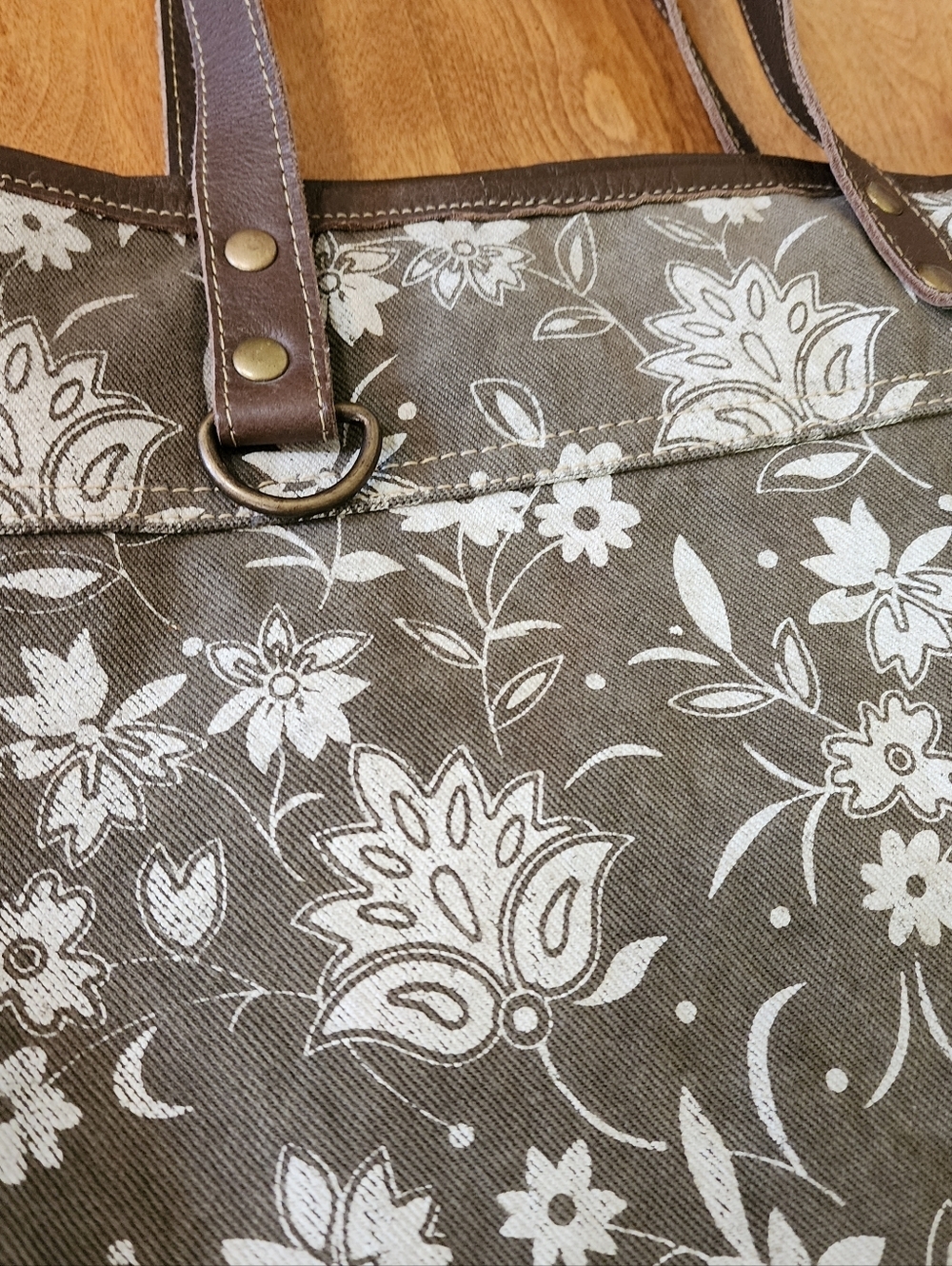 Myra Bag Women’s Canvas & Leather Green With White Floral Pattern Tote Bag XXL - Picture 7 of 15